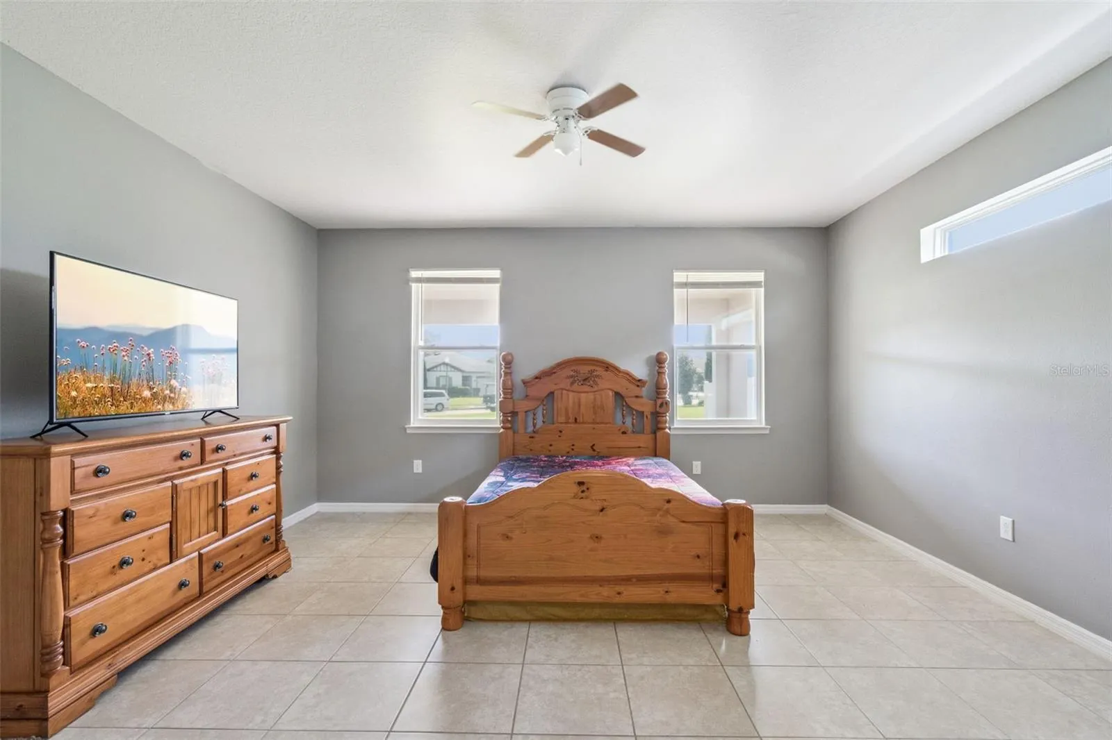 1181 HILLTOP PL