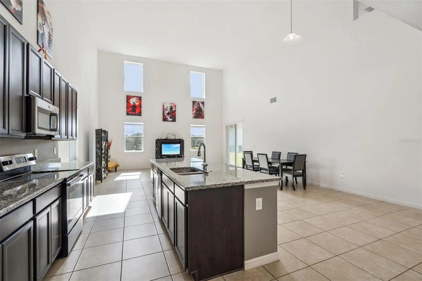 1181 HILLTOP PL