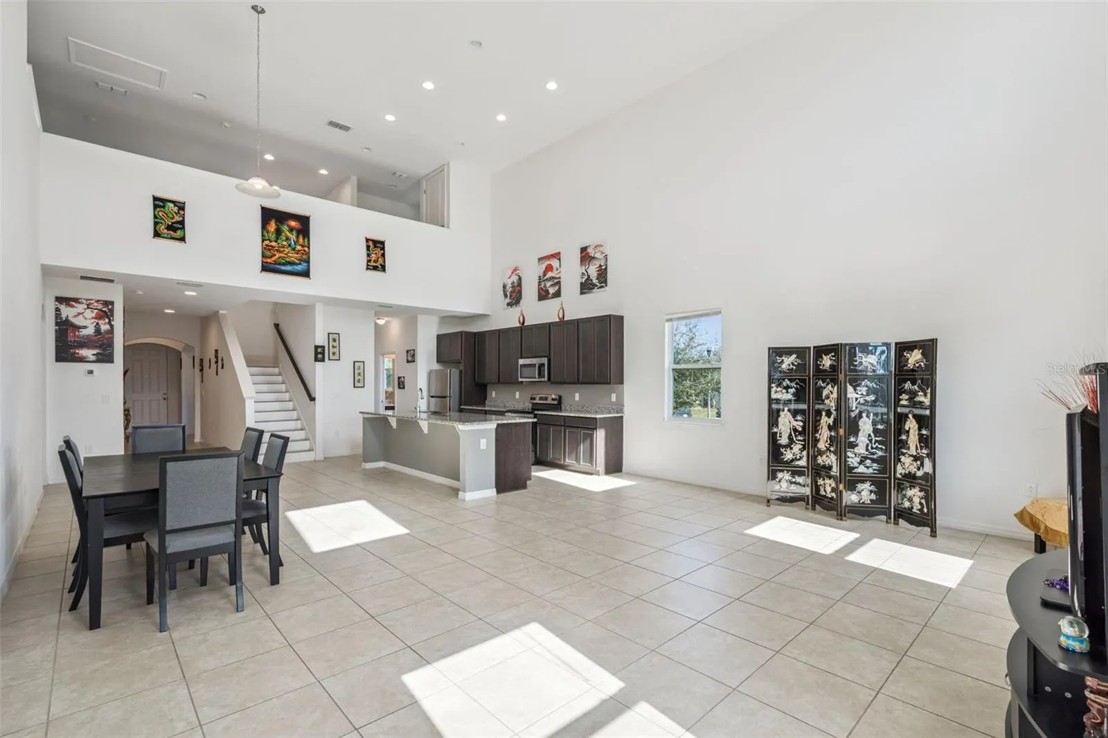 1181 HILLTOP PL