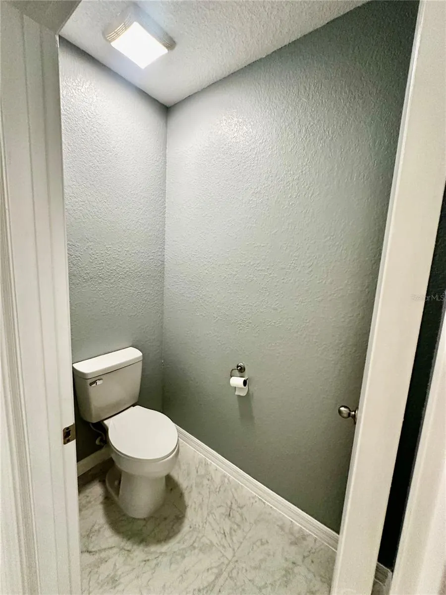 1437 WALLACE MANOR PASS
