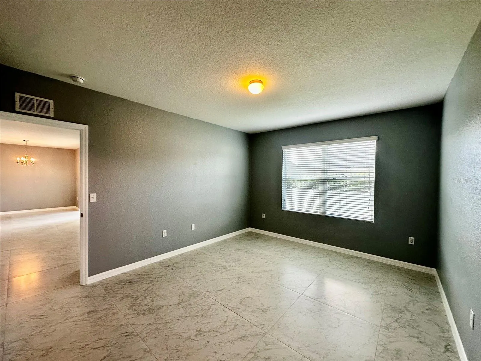 1437 WALLACE MANOR PASS