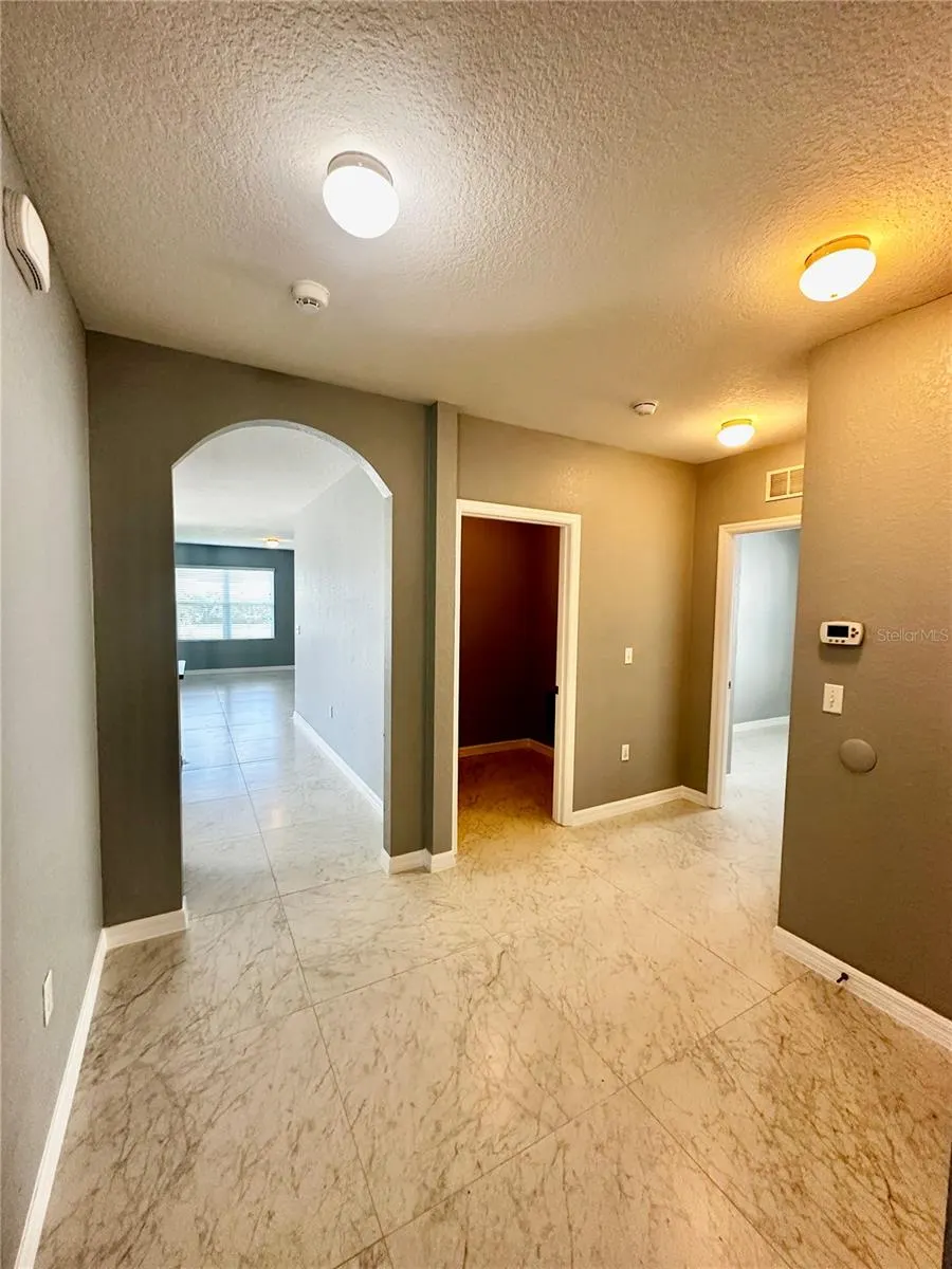 1437 WALLACE MANOR PASS