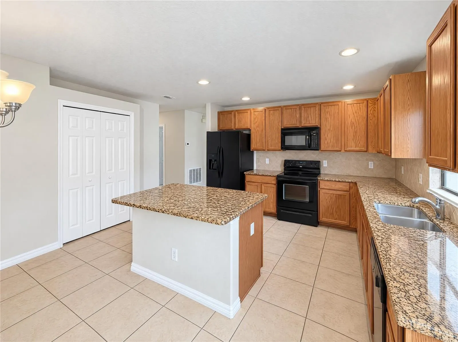 532 SAVANNAH PRESERVE LOOP