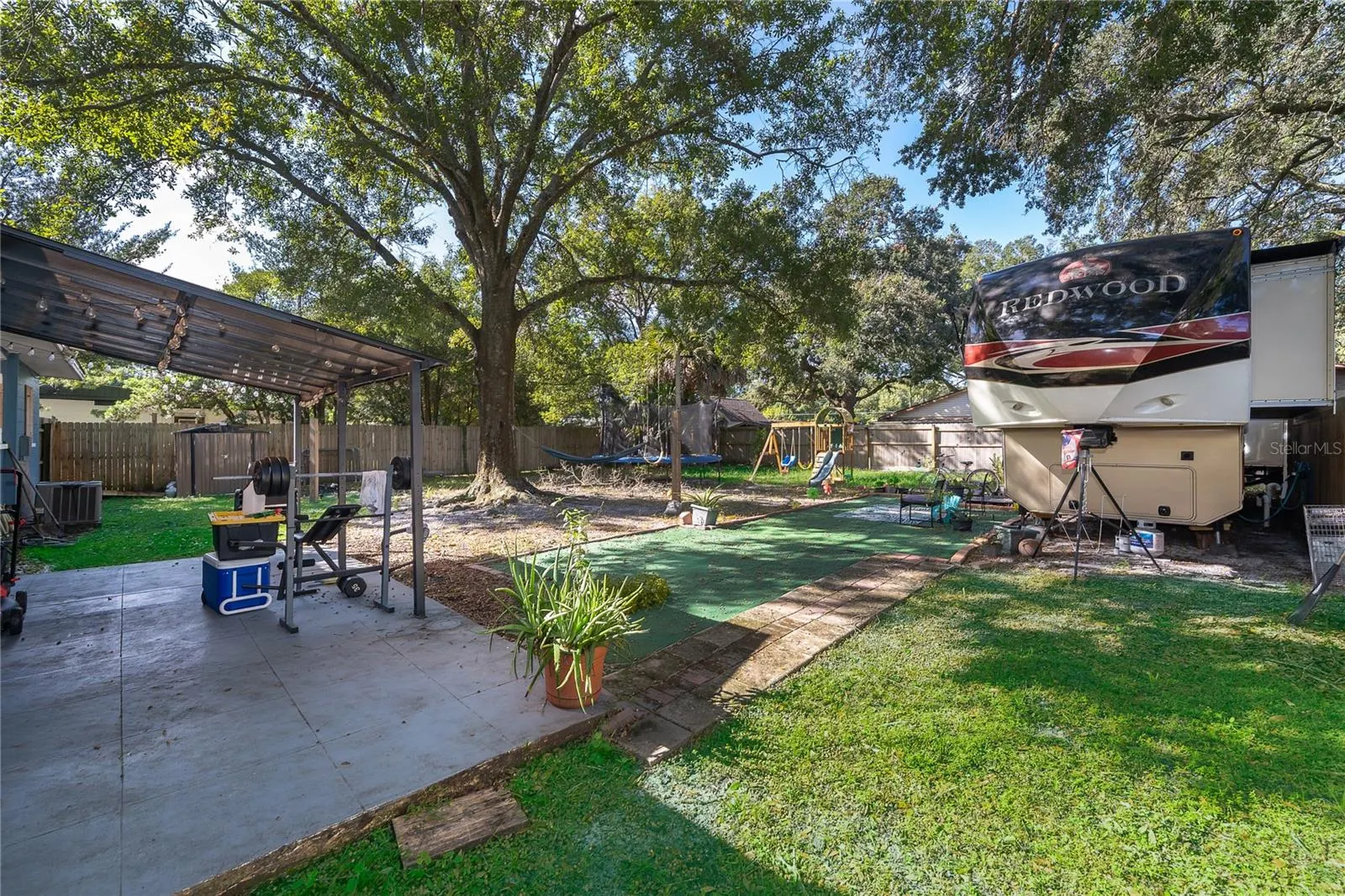 800 DORADO AVE