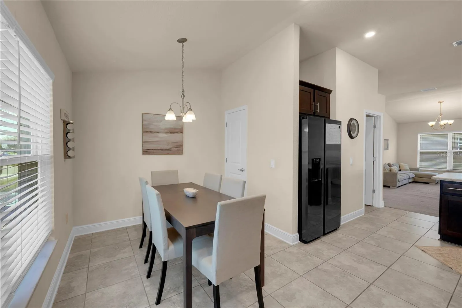 491 MEADOW POINTE DR