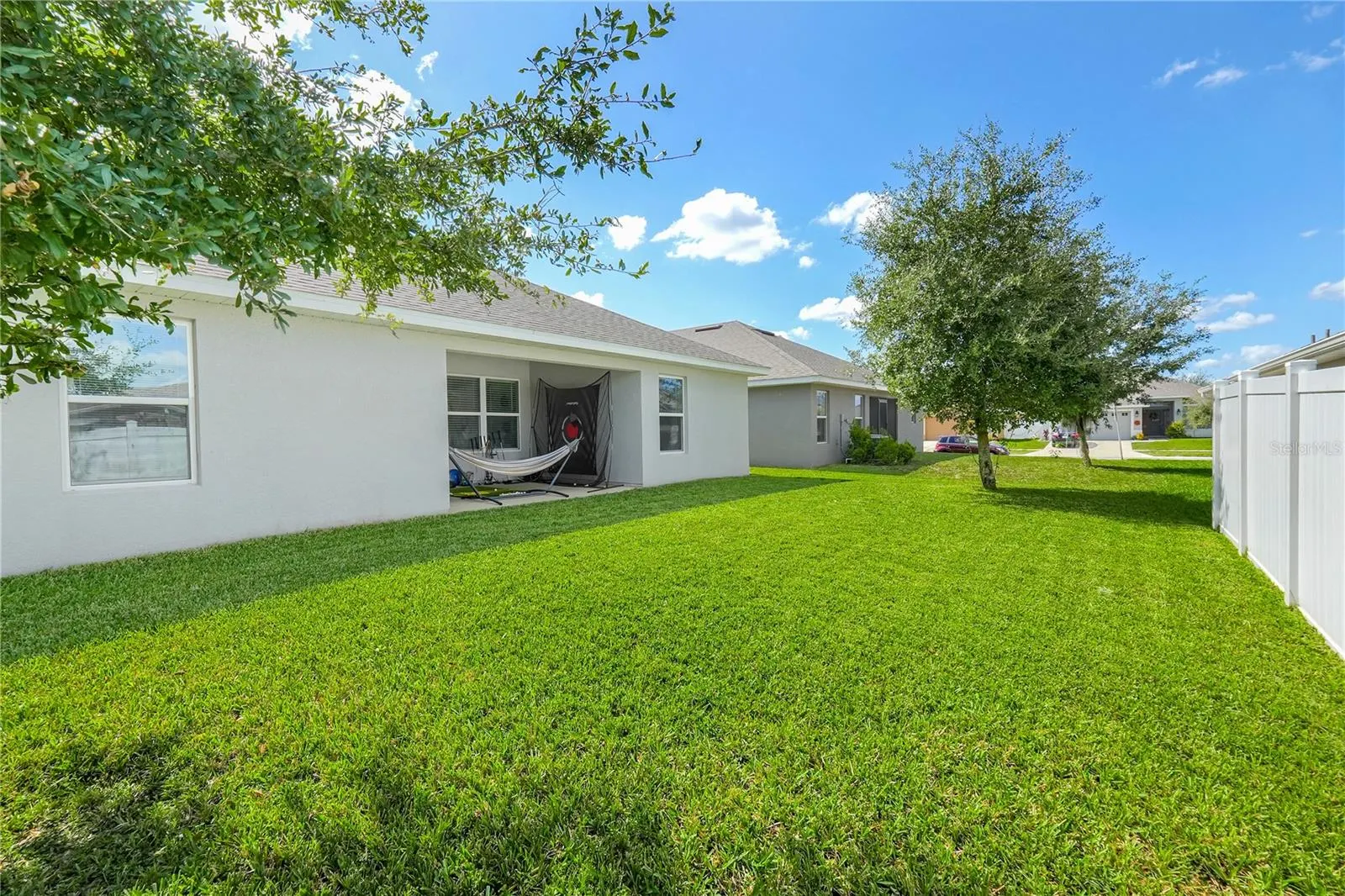 491 MEADOW POINTE DR