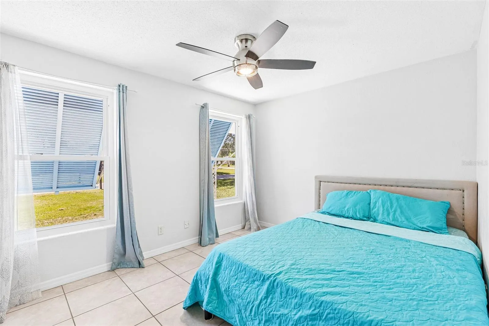 33 DRESDEN CIR