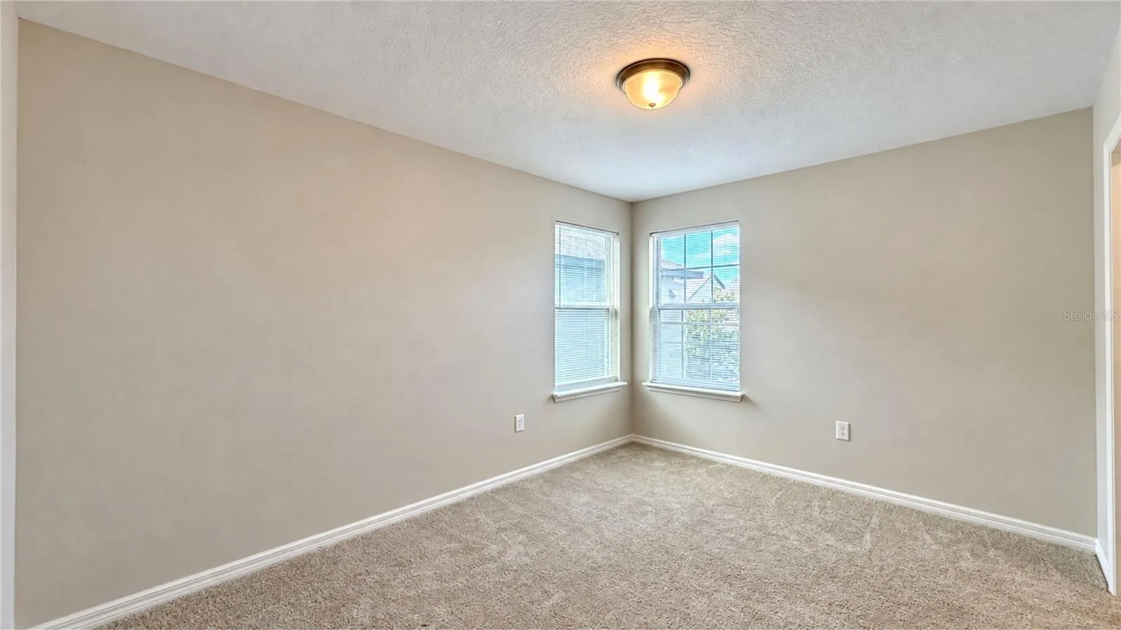 14153 DOVE HOLLOW DR