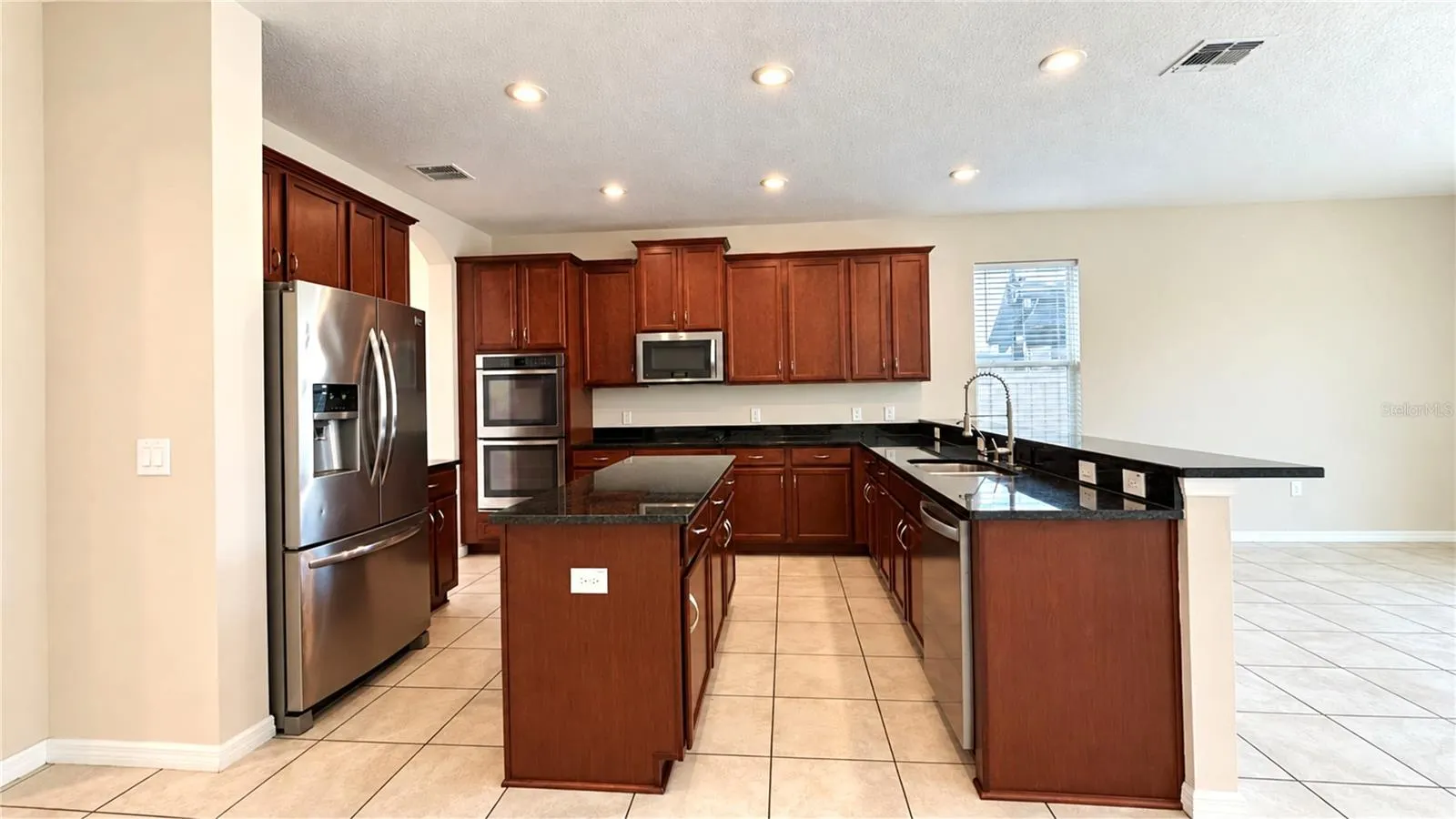 14153 DOVE HOLLOW DR