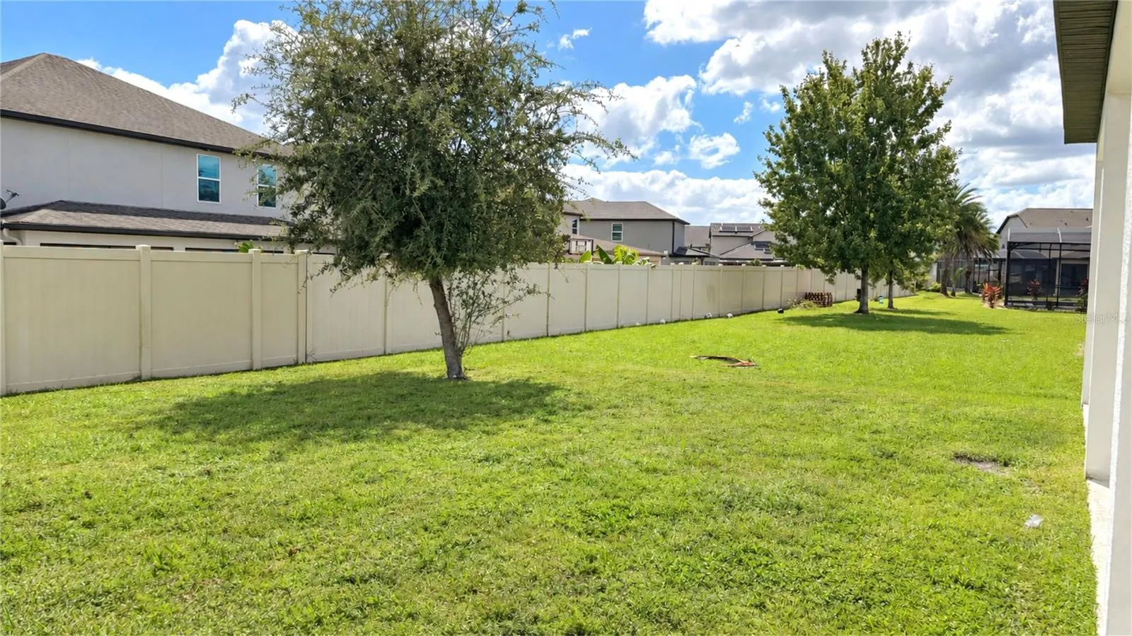 14153 DOVE HOLLOW DR