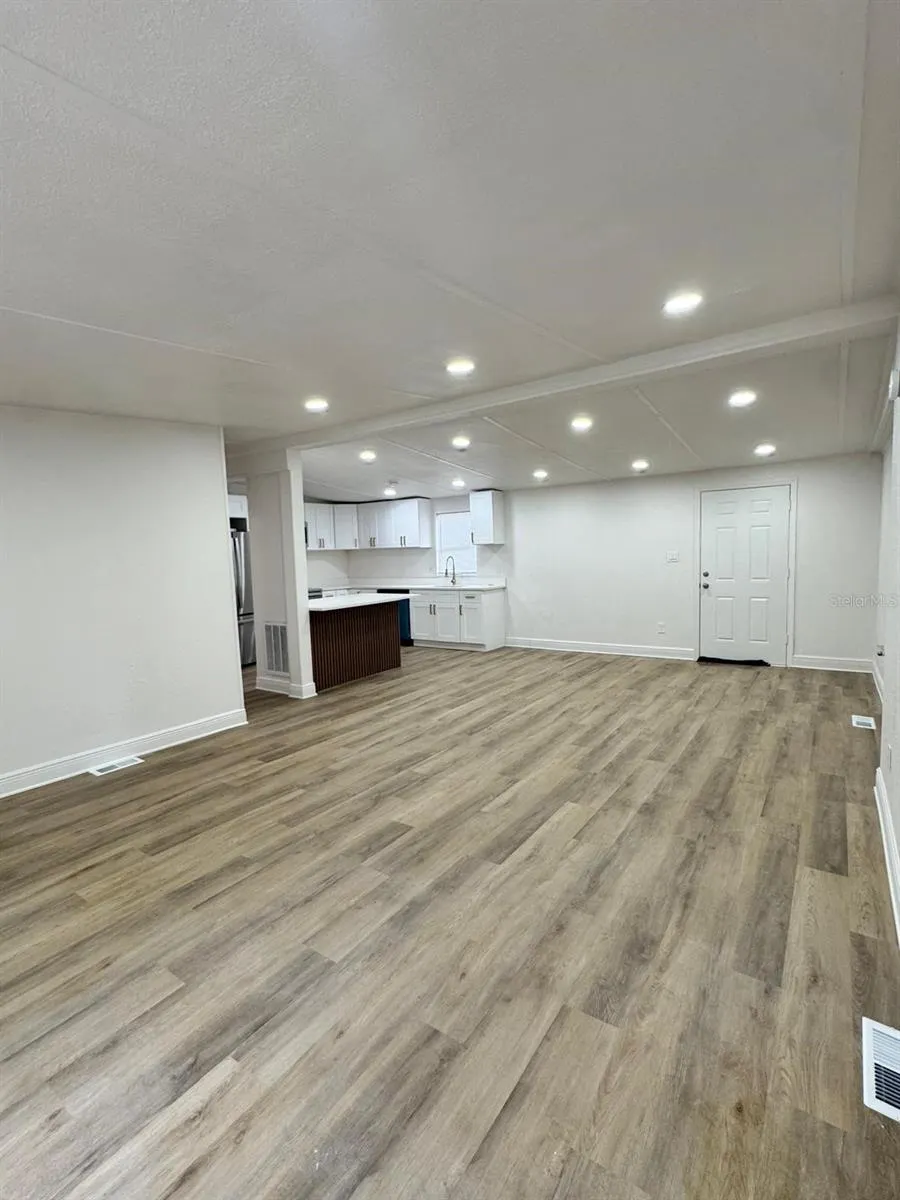 116 2ND ST