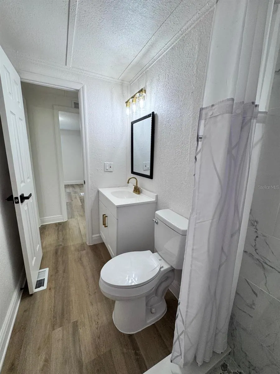 116 2ND ST