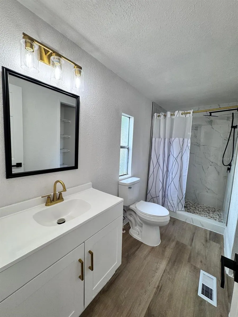 116 2ND ST