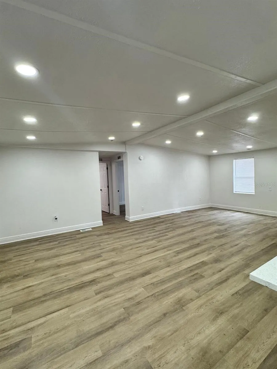 116 2ND ST
