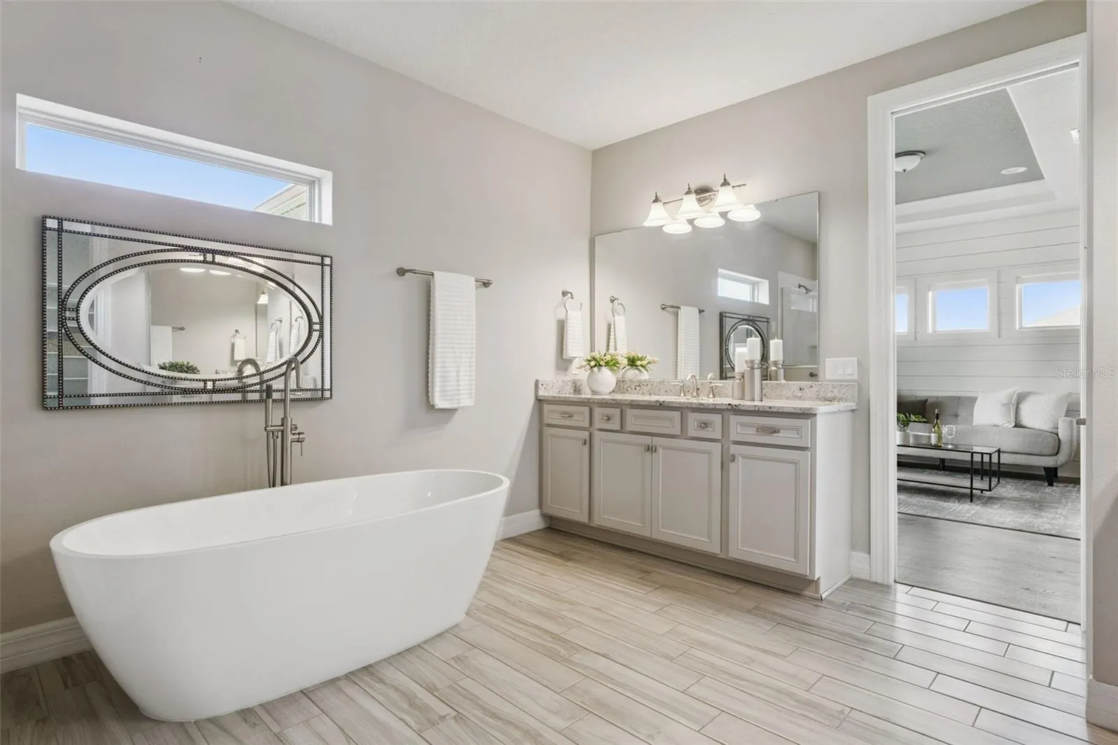 17537 LAGODA LN