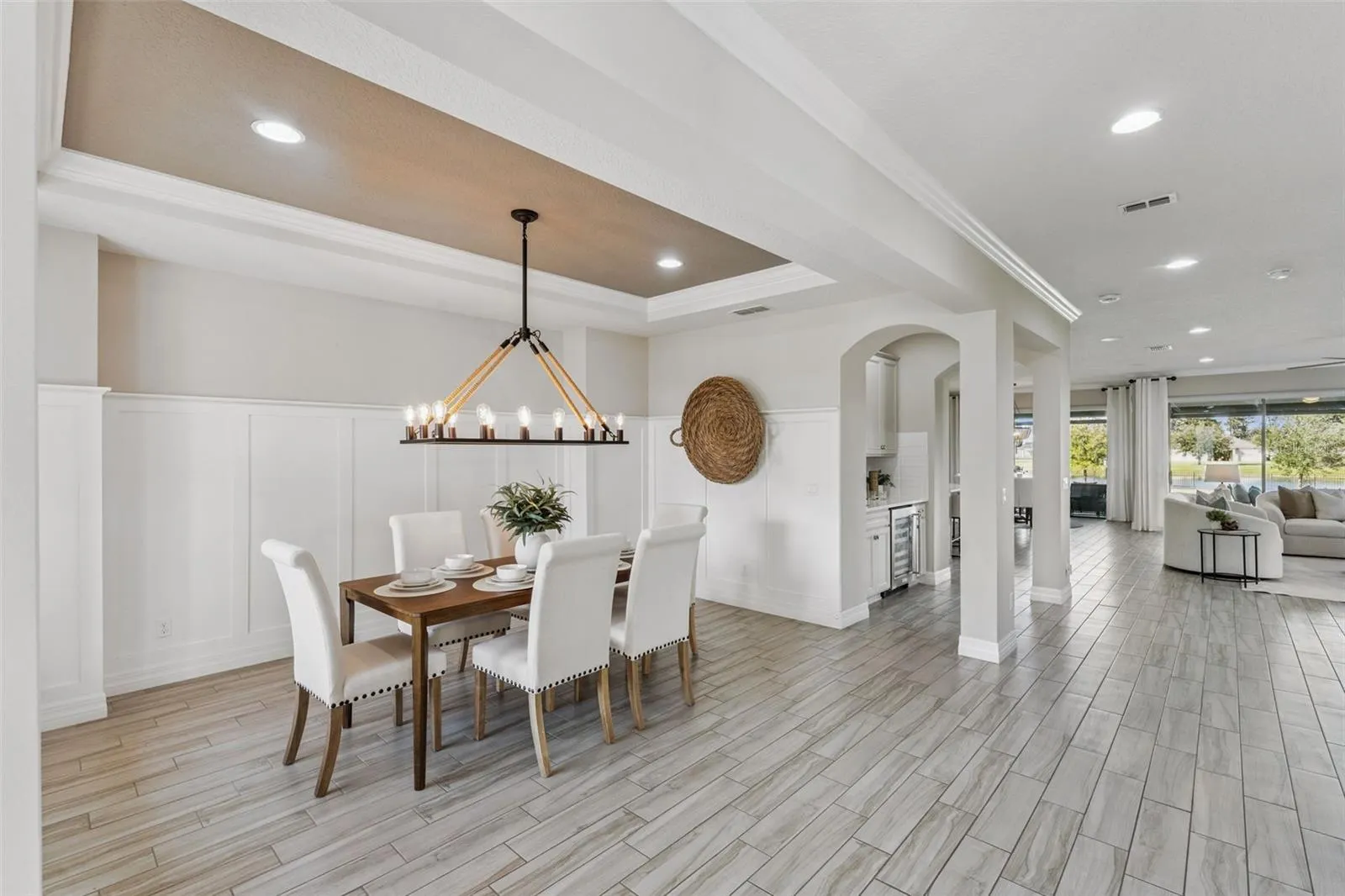 17537 LAGODA LN