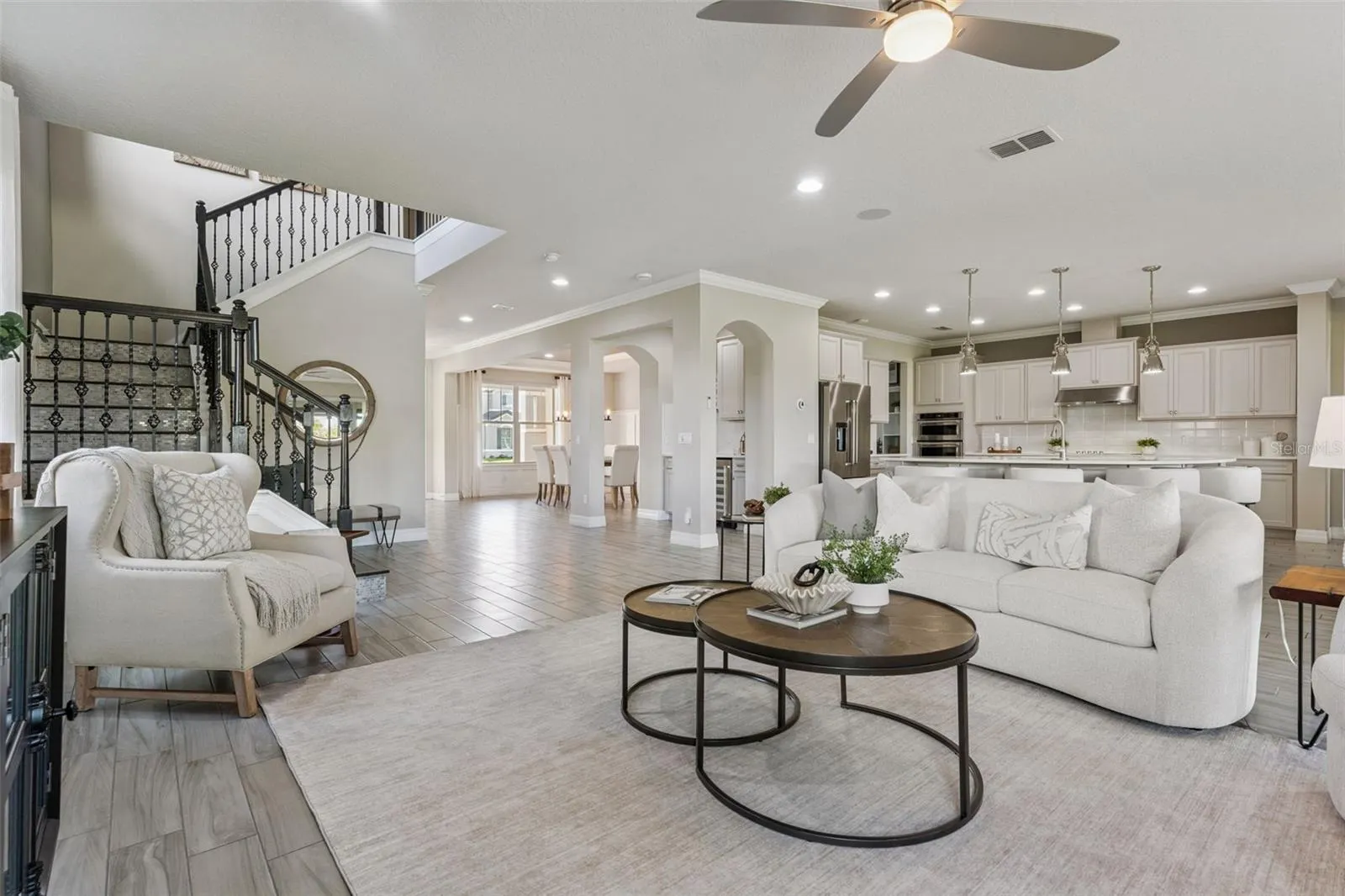 17537 LAGODA LN