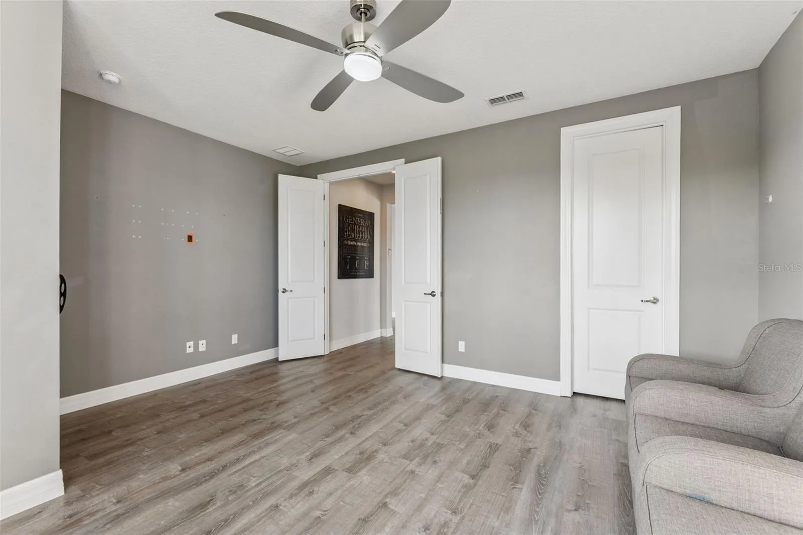 17537 LAGODA LN