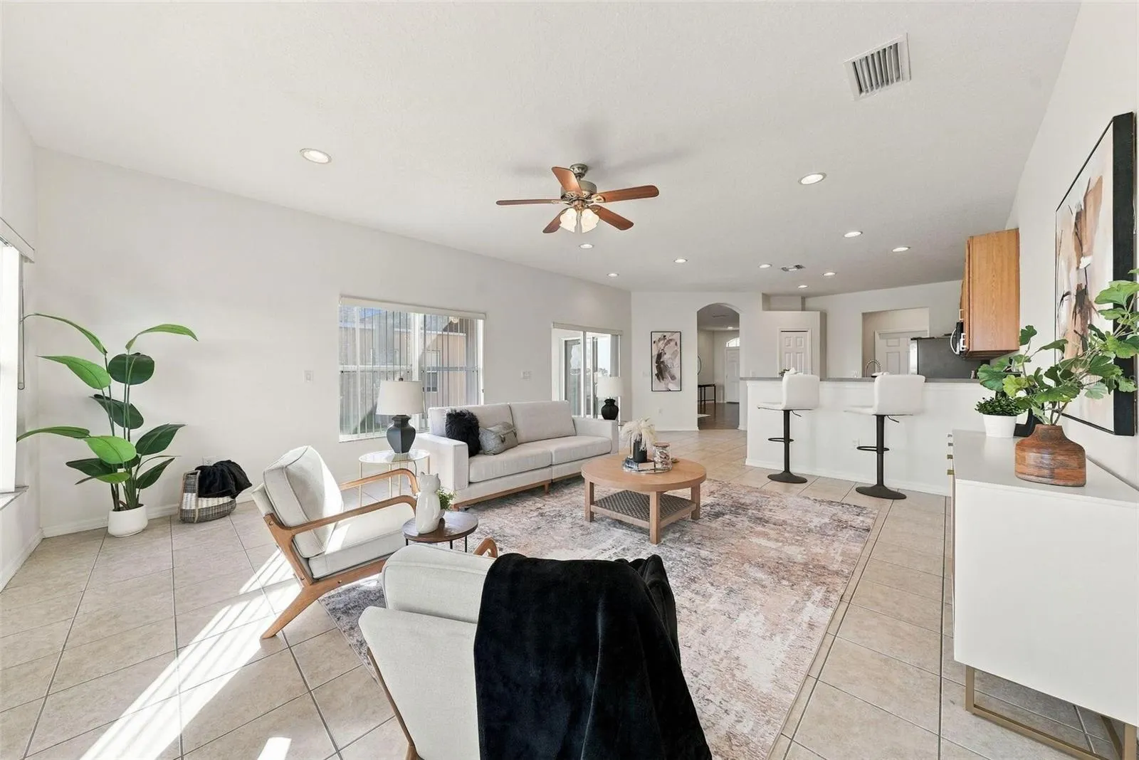 1822 MIRA LAGO CIR
