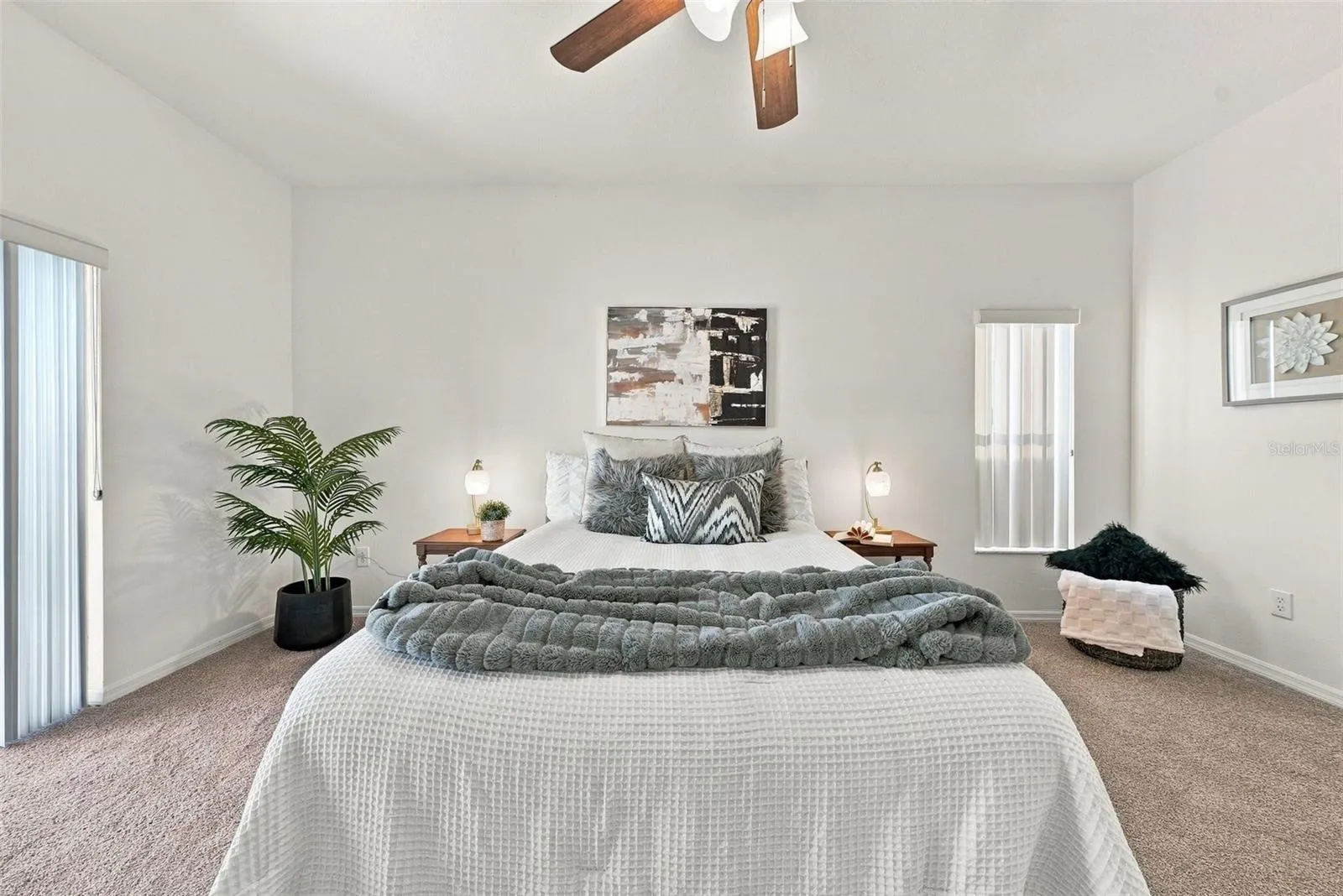 1822 MIRA LAGO CIR