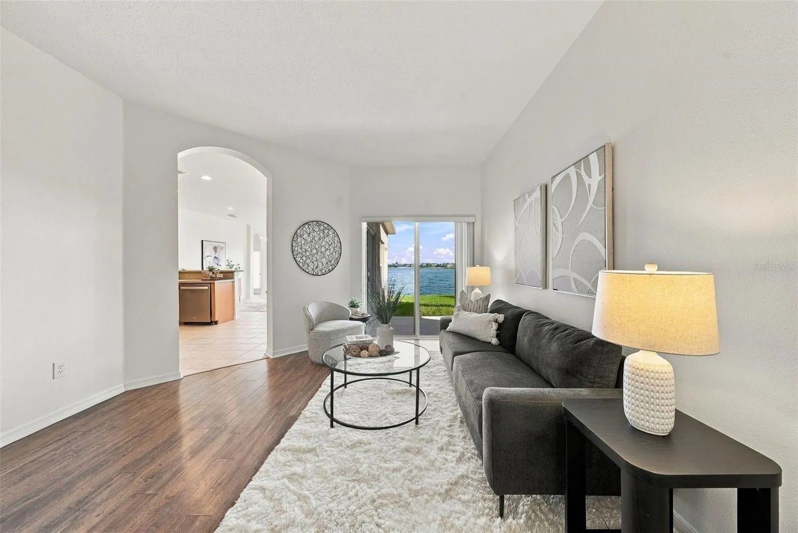 1822 MIRA LAGO CIR