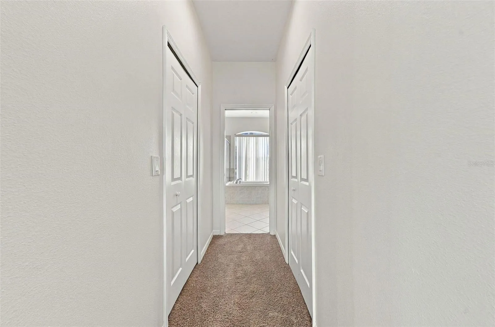 1822 MIRA LAGO CIR