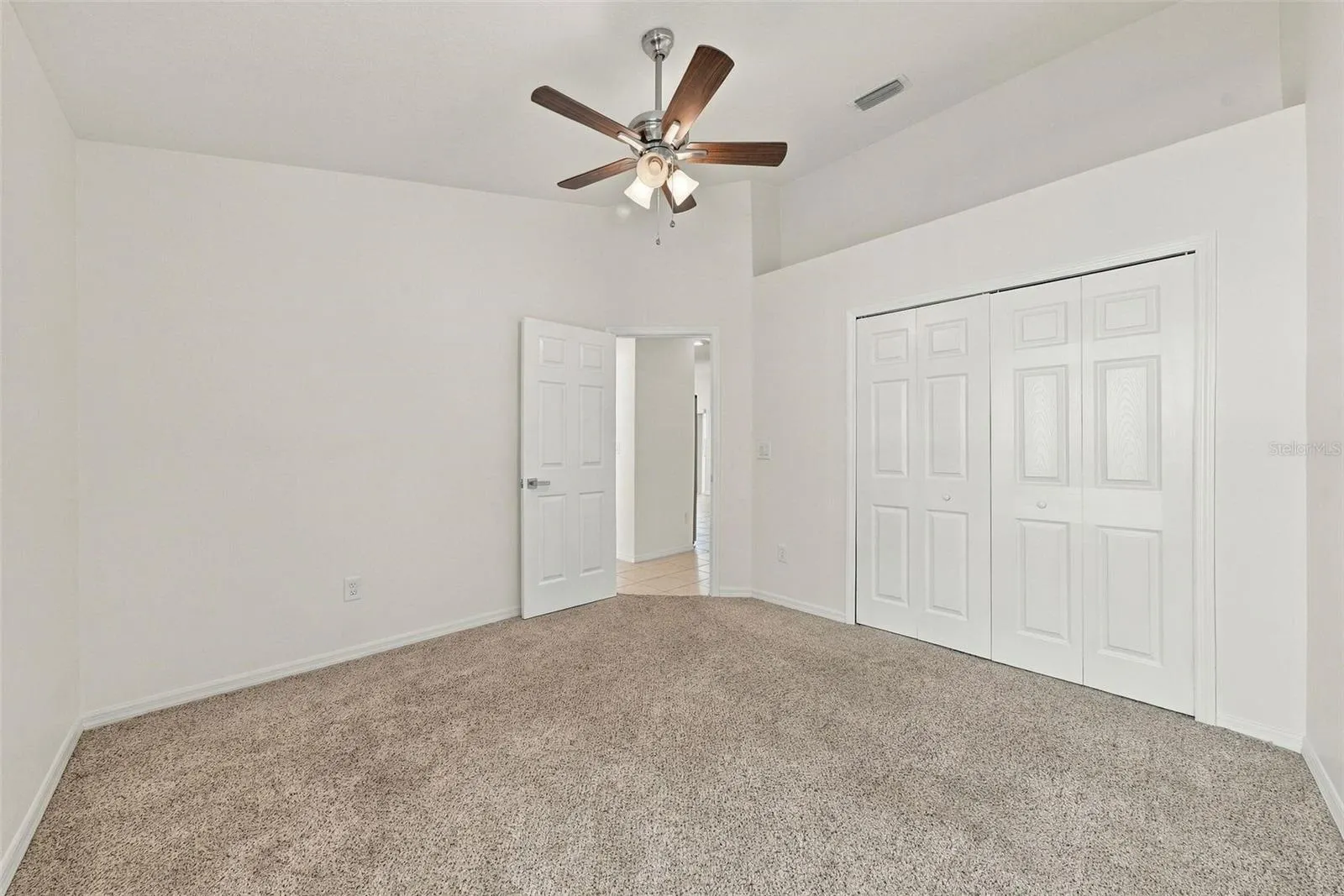 1822 MIRA LAGO CIR