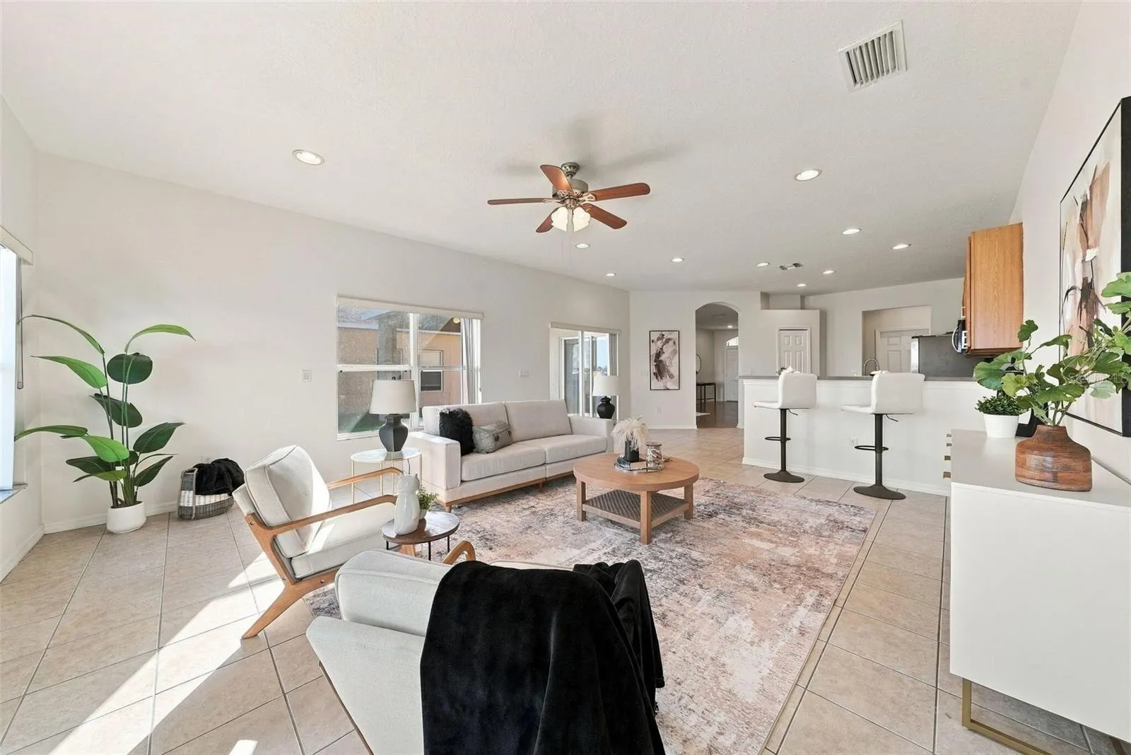 1822 MIRA LAGO CIR