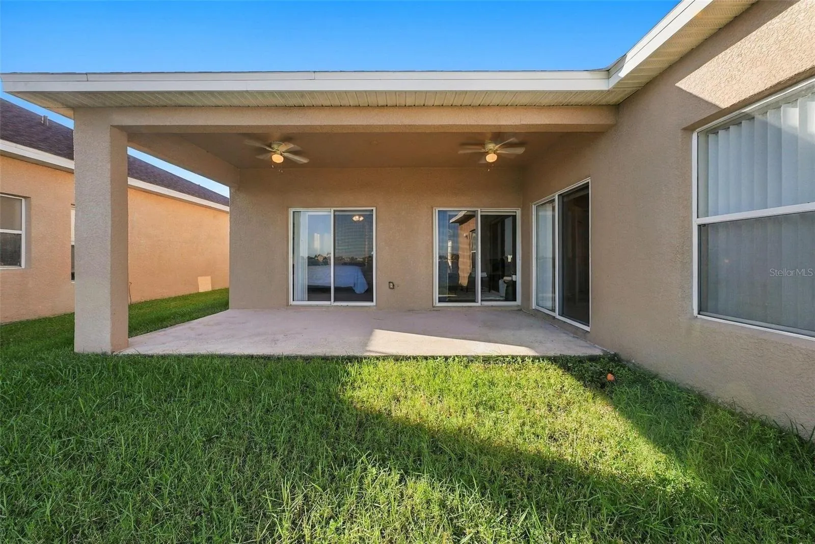 1822 MIRA LAGO CIR