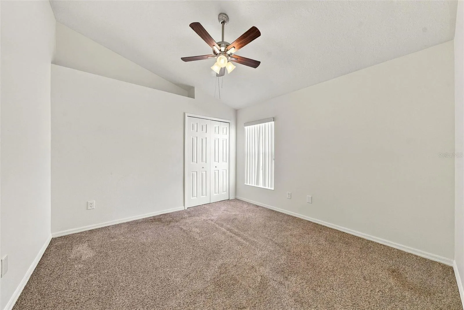 1822 MIRA LAGO CIR