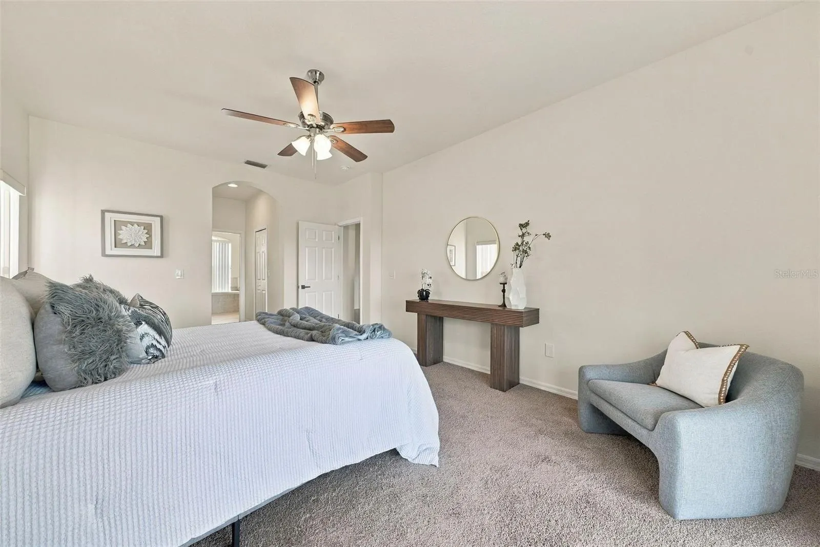 1822 MIRA LAGO CIR