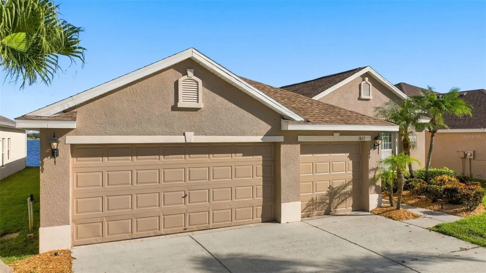 1822 MIRA LAGO CIR