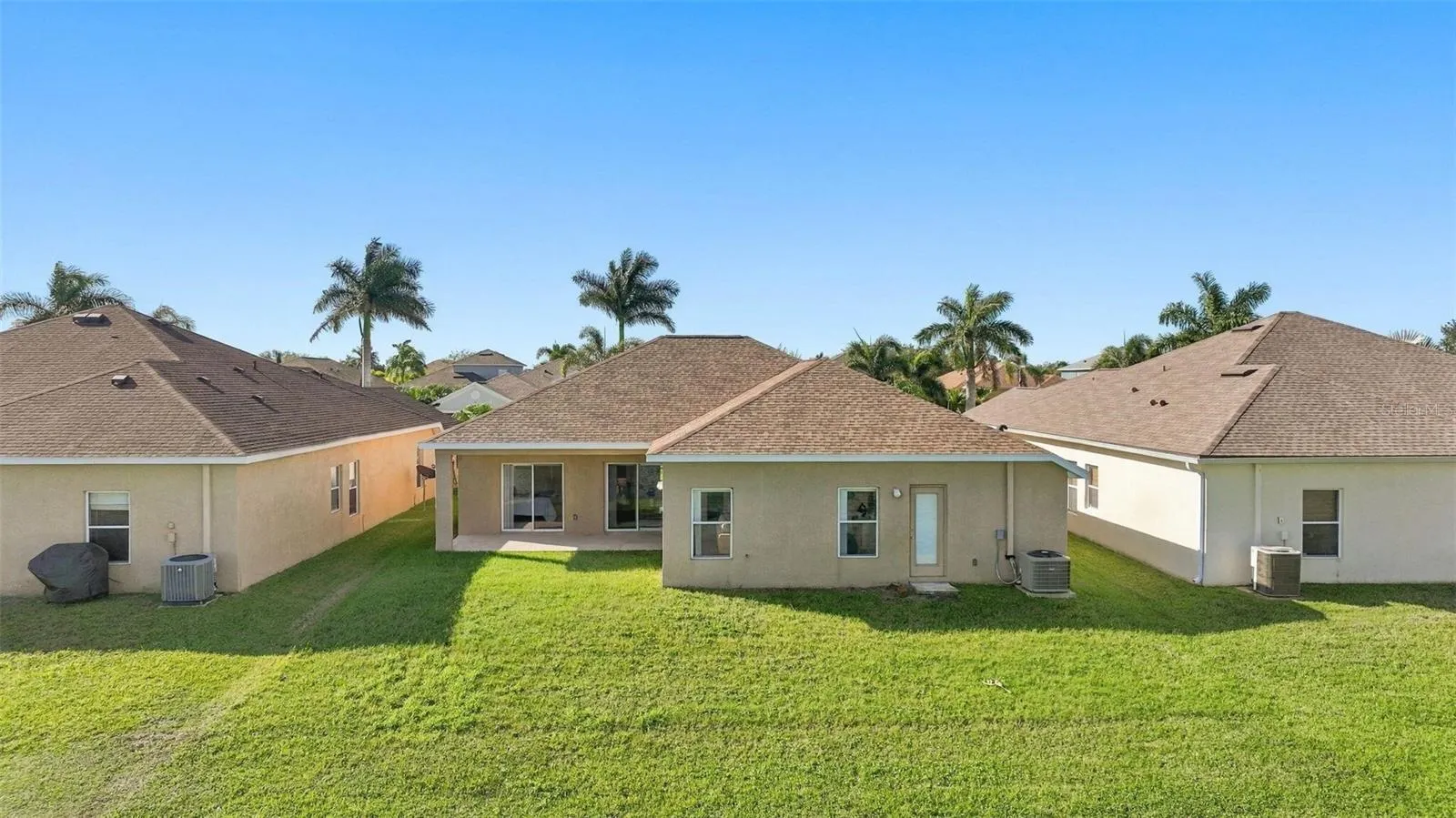 1822 MIRA LAGO CIR