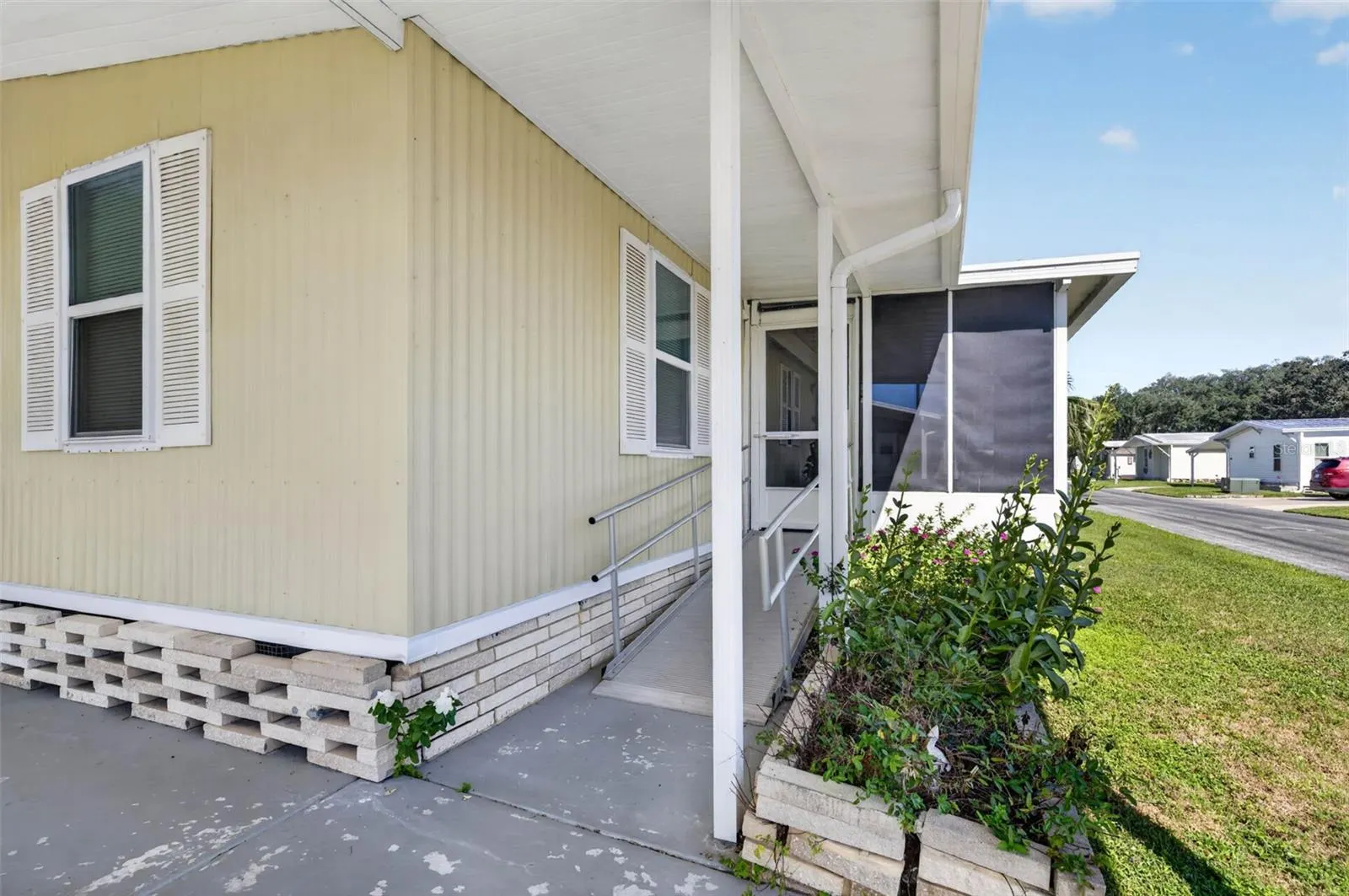 2055 S FLORAL AVE #284 #284