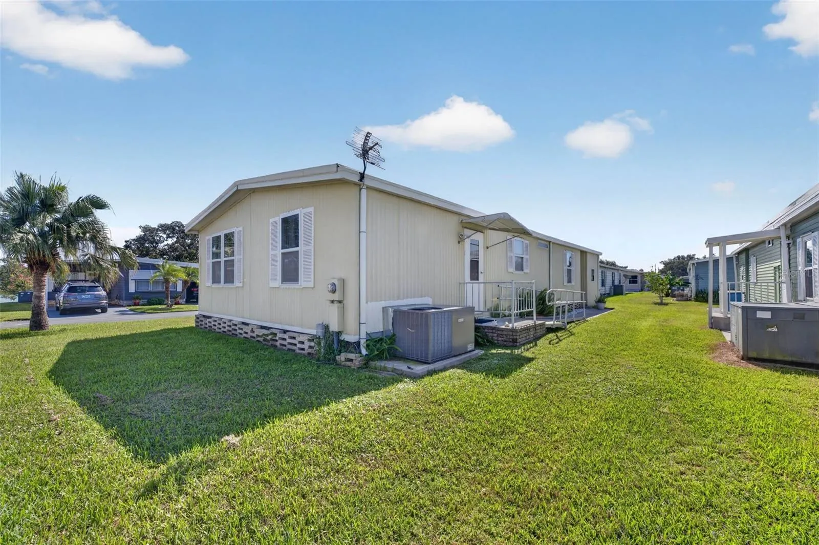 2055 S FLORAL AVE #284 #284