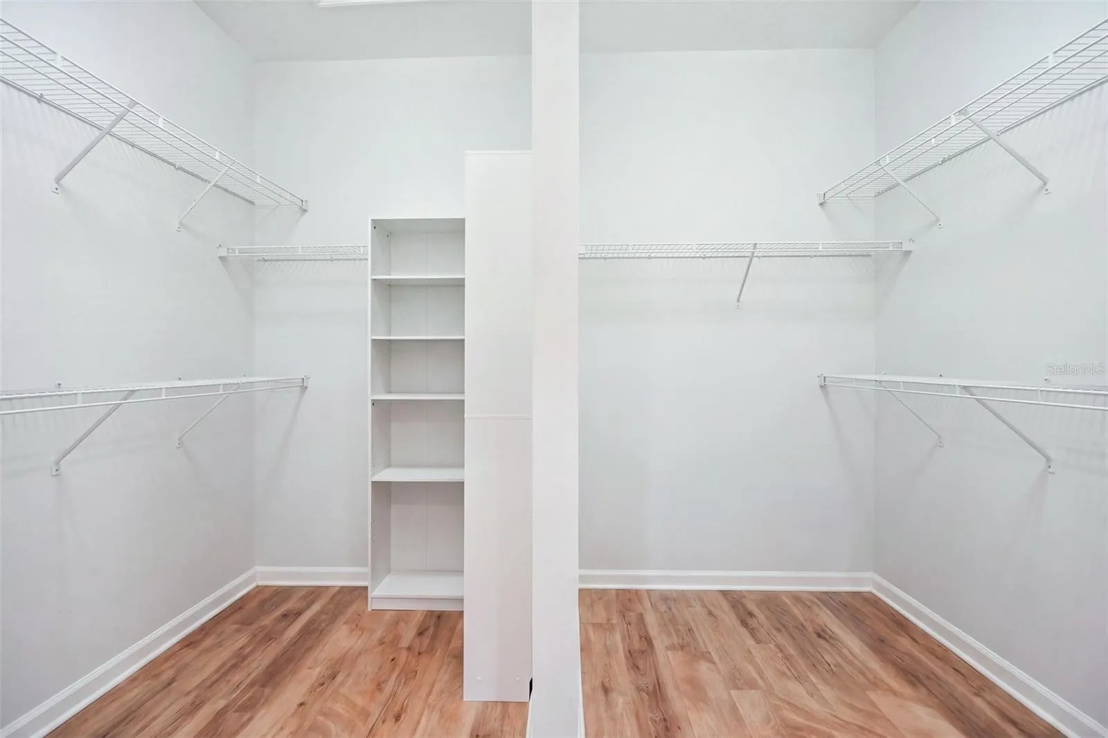 4901 SUDBURY CT