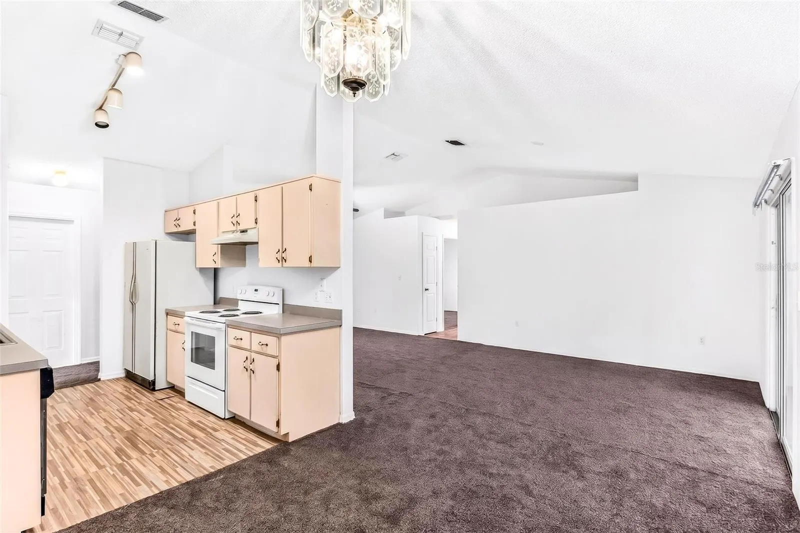 602 CARIBOU CT