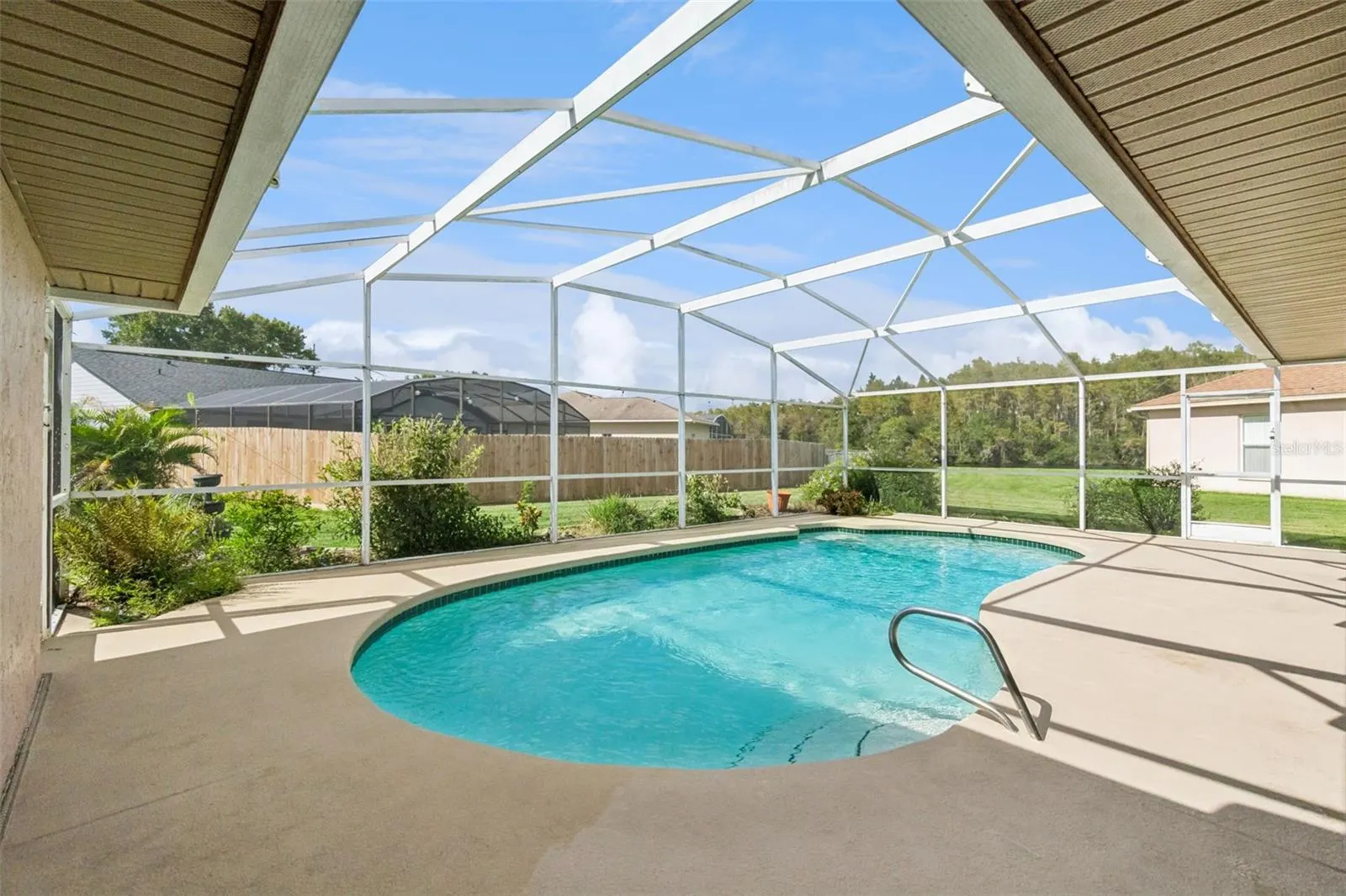 1512 READE CIR