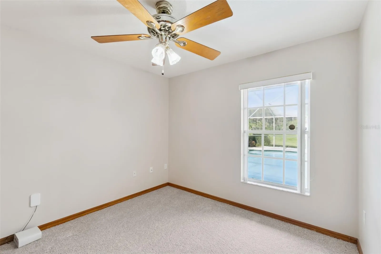 1512 READE CIR