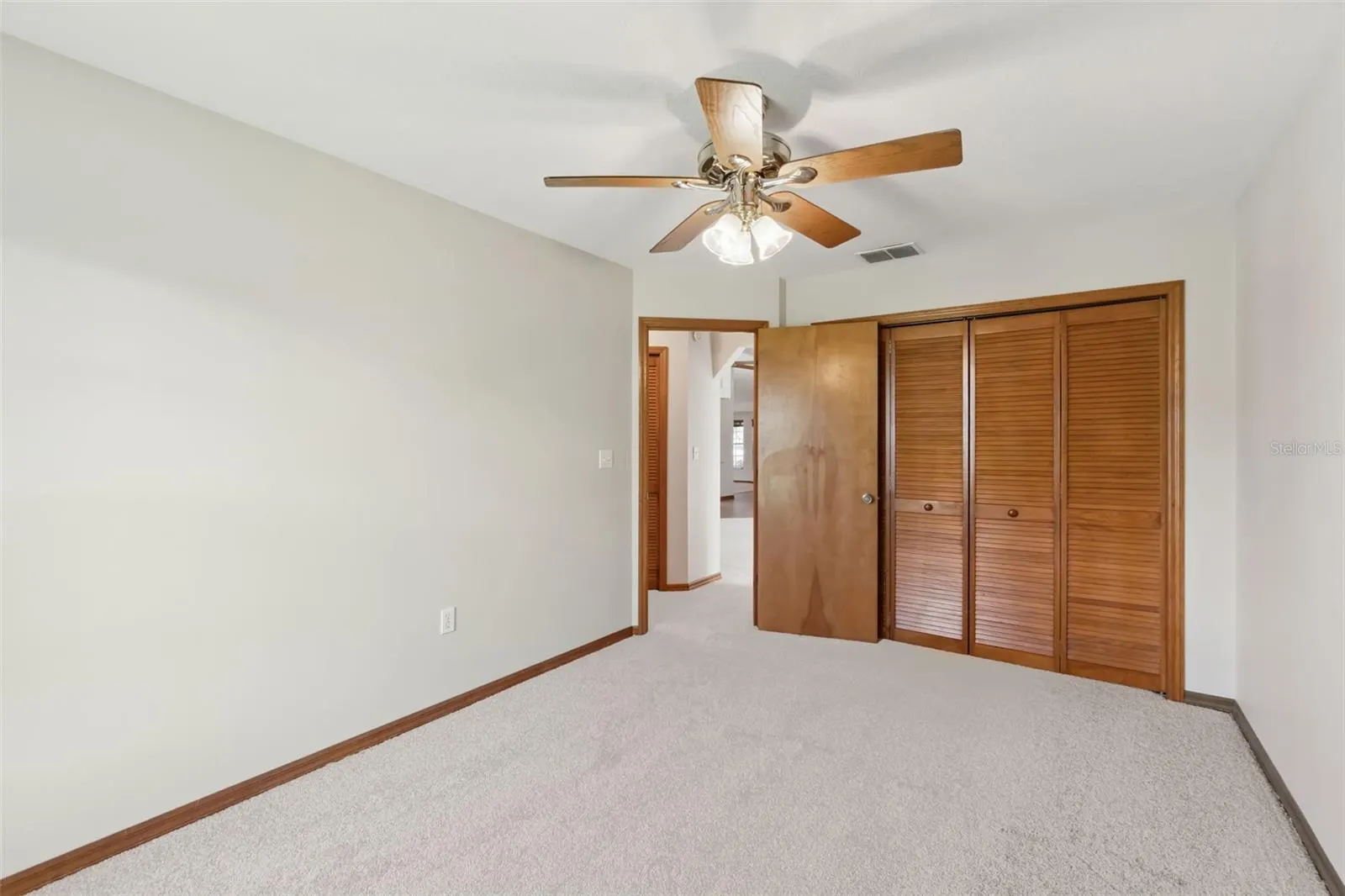 1512 READE CIR