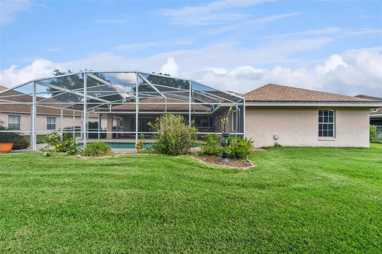1512 READE CIR