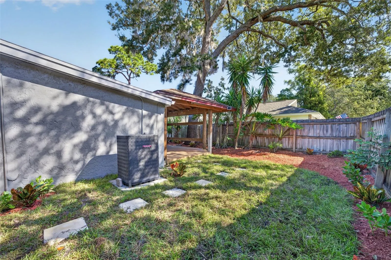 326 COBLE DR