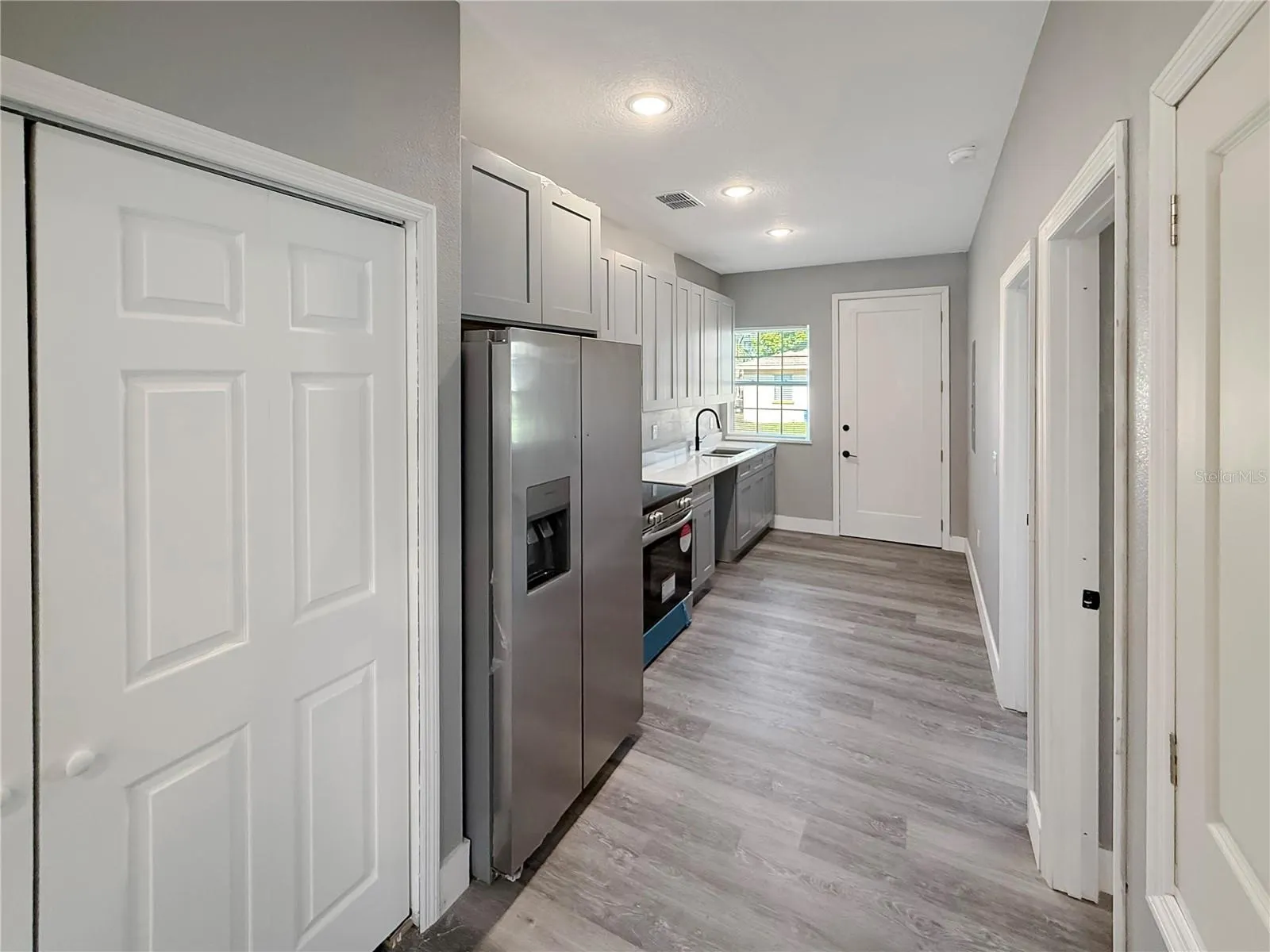 642 DR JA WILTSHIRE AVE W #2 #2