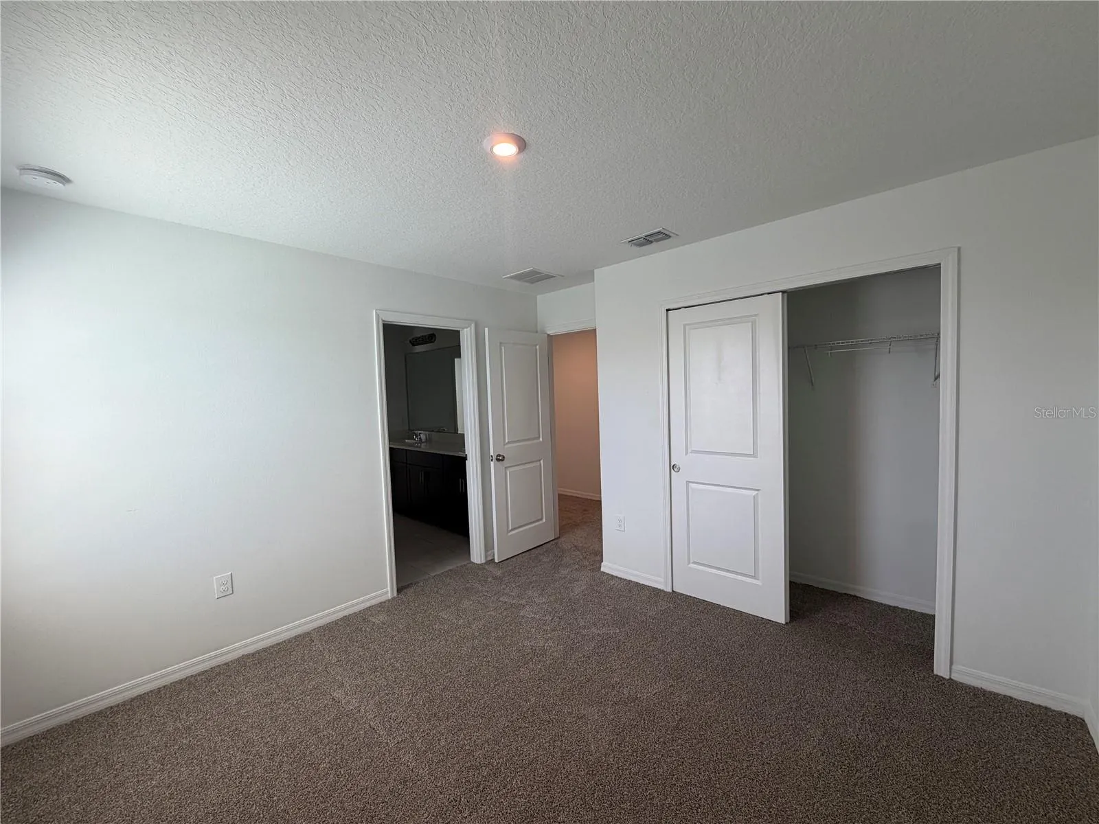 239 ZIRCON RD