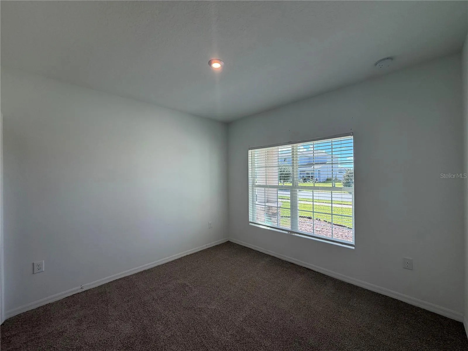 239 ZIRCON RD