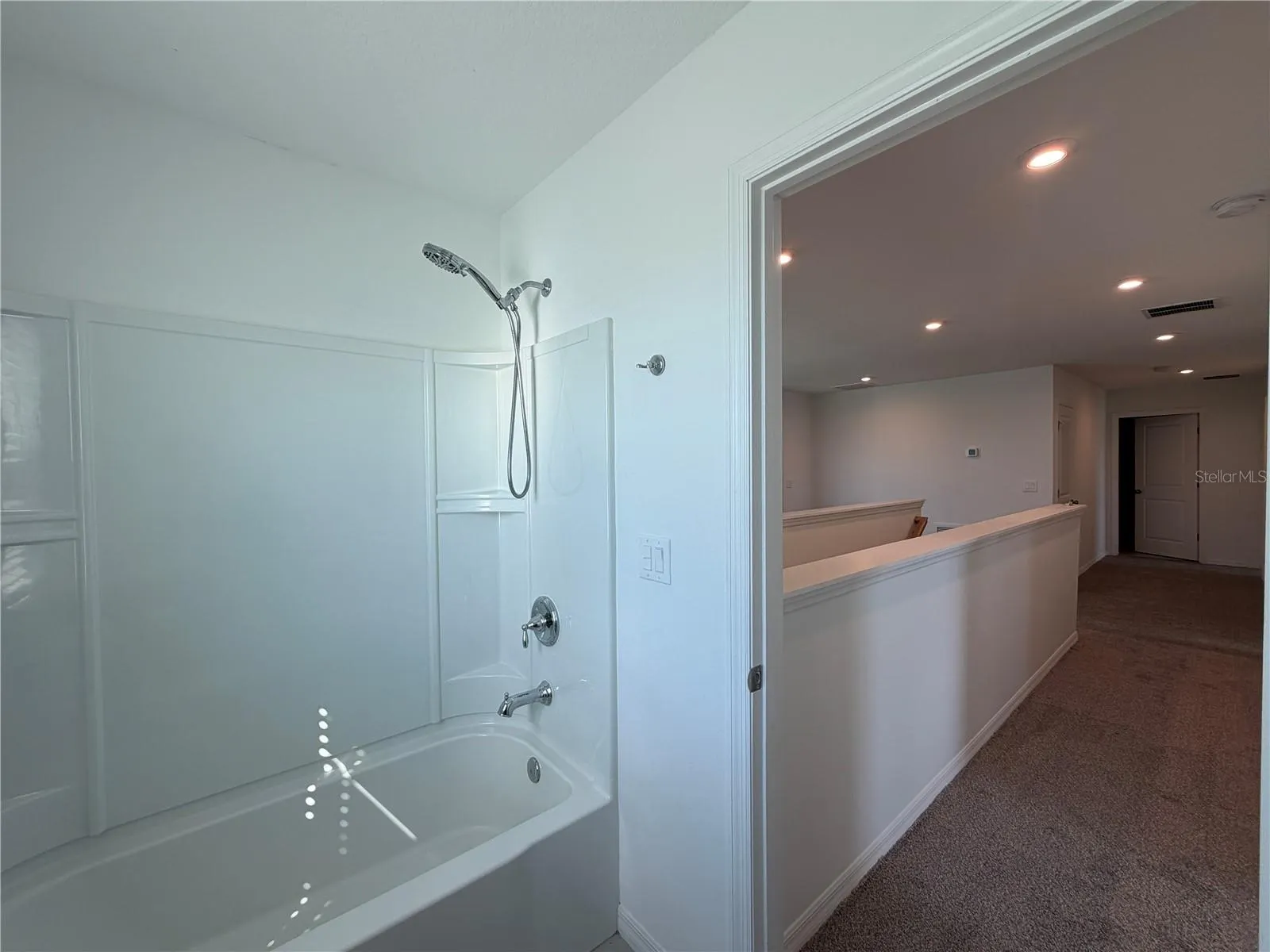 239 ZIRCON RD