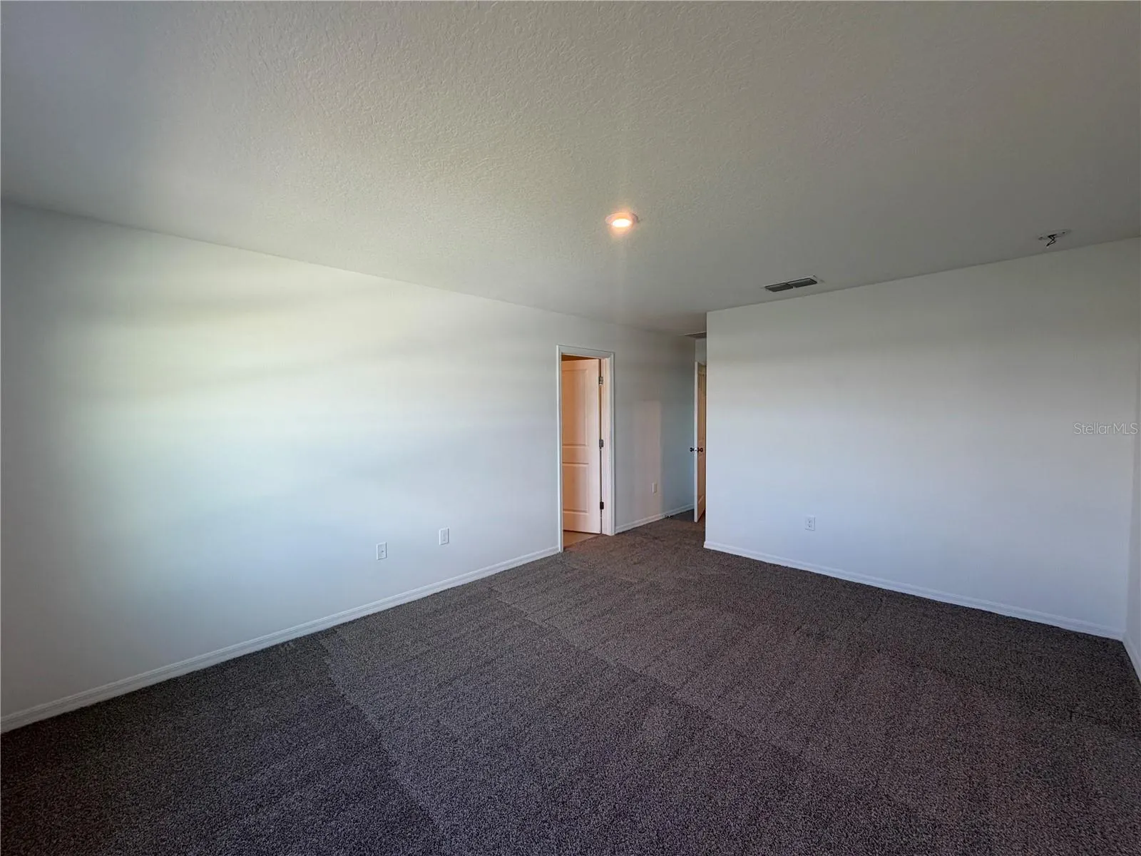 239 ZIRCON RD