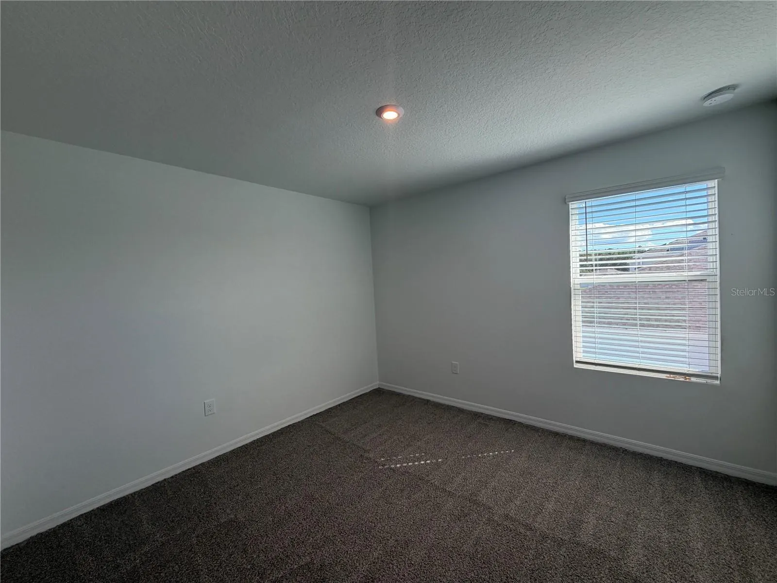 239 ZIRCON RD