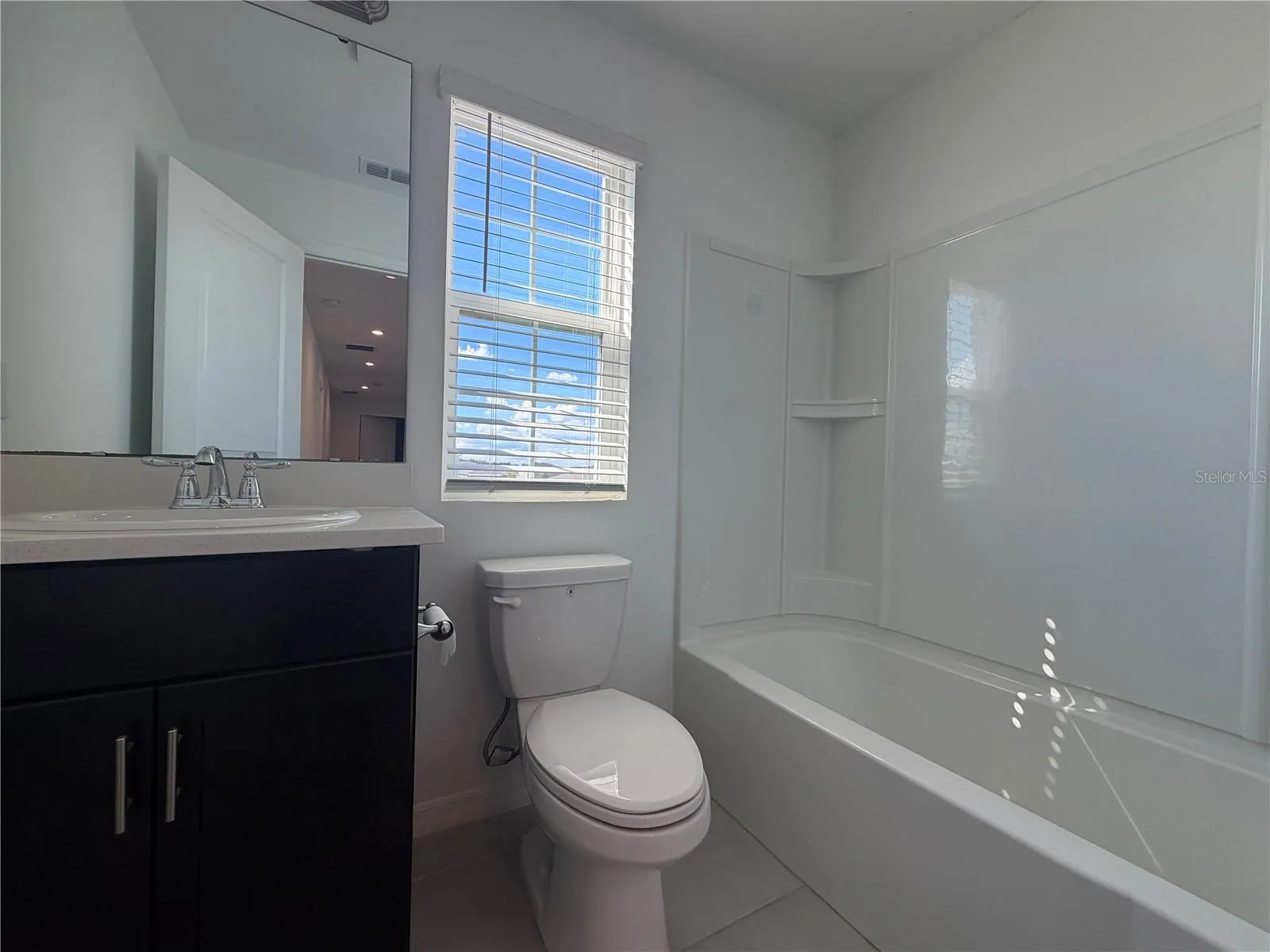 239 ZIRCON RD