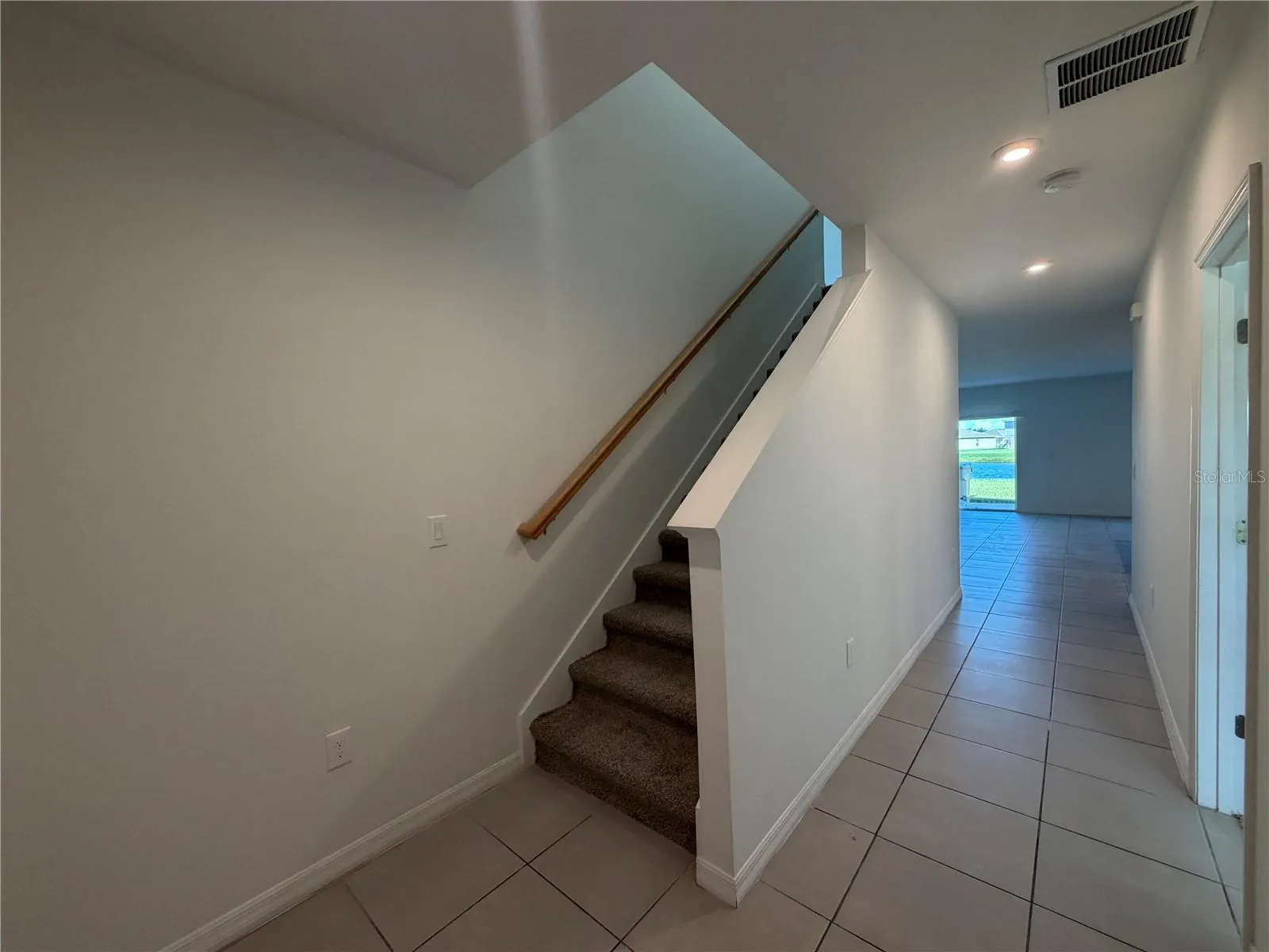 239 ZIRCON RD